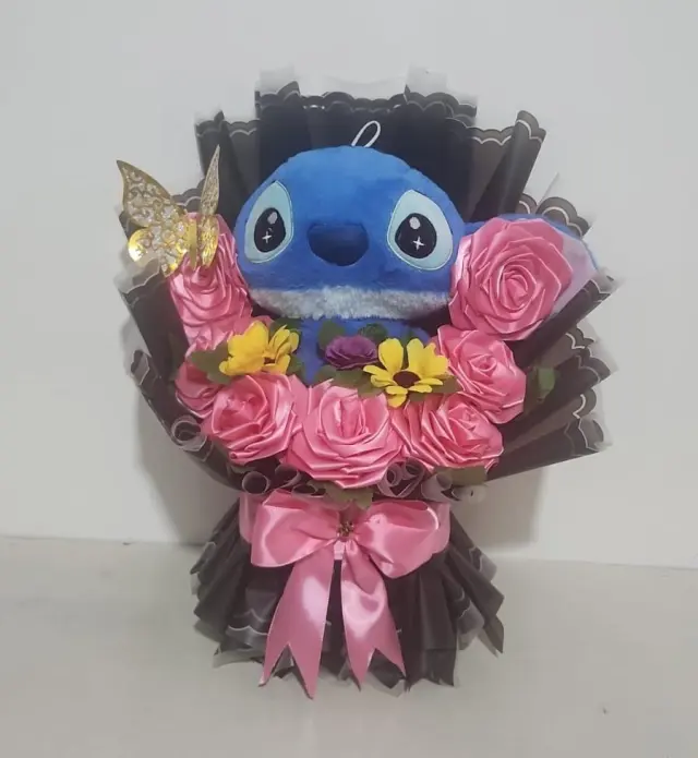 Arreglo Stich Flores Rosas